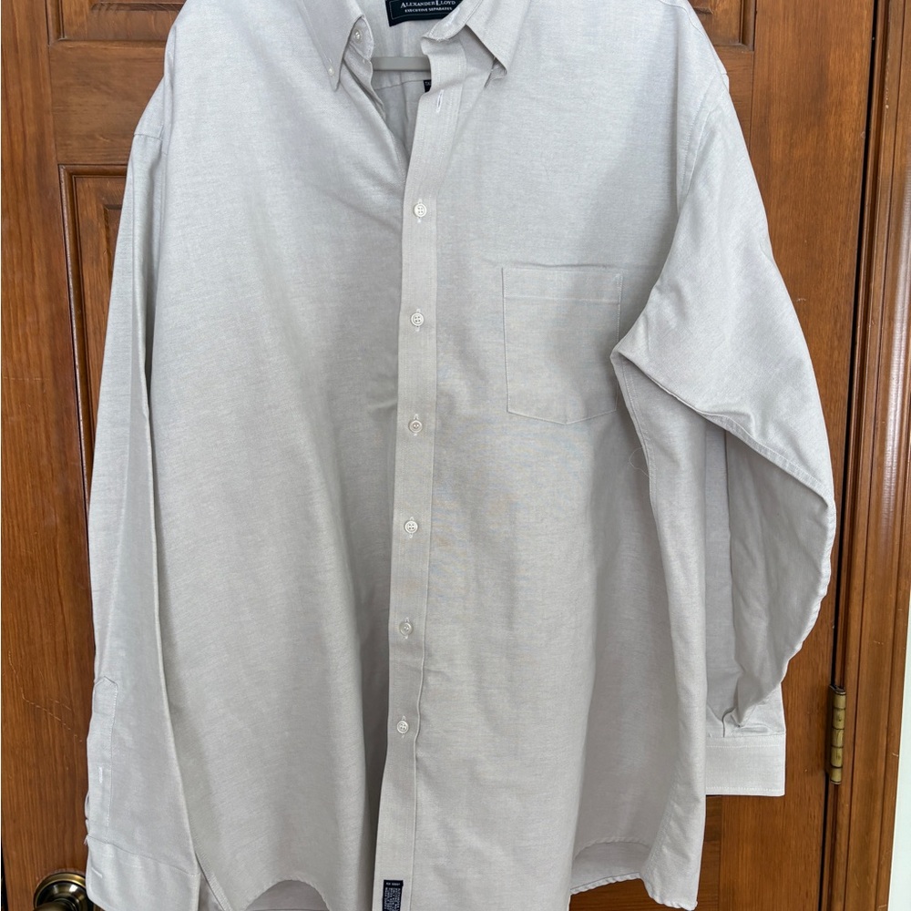 Men's Light Gray Button Down Shirt